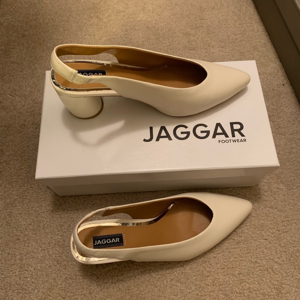 Jaggar Tempt leather curved heel